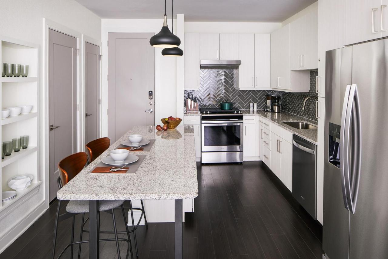 Sentral East Austin At 1614 E Sixth Aparthotel Екстериор снимка