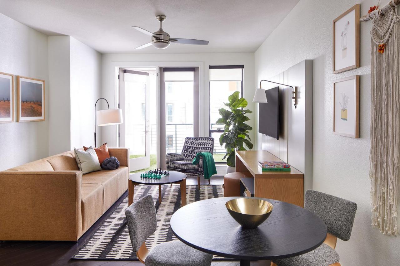 Sentral East Austin At 1614 E Sixth Aparthotel Стая снимка